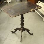 914 4233 PEDESTAL TABLE